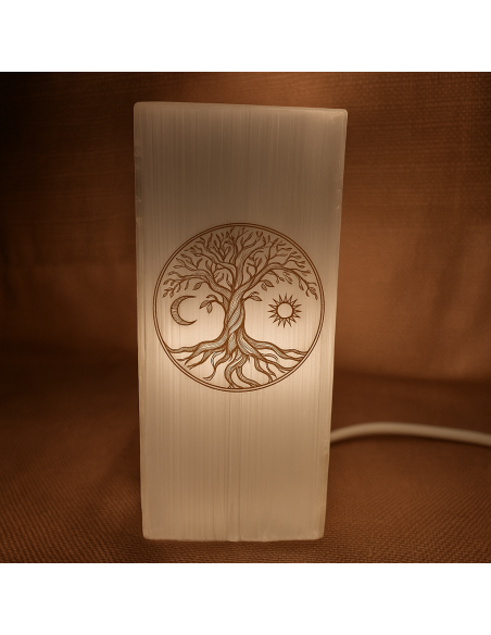 Lampe en sélénite arbre vie gravure dorée