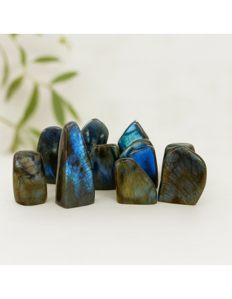 Lot de blocs Labradorite 500g – Pierre de protection & intuition