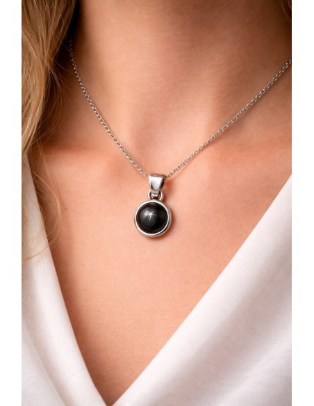 Pendentif cerclé argent en Diopside black star - Encens.fr